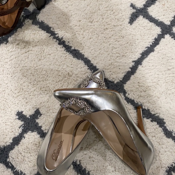 Shoes - Picture 2 of 3